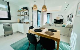 A Brand New Apartment 60M From The Ocean :)